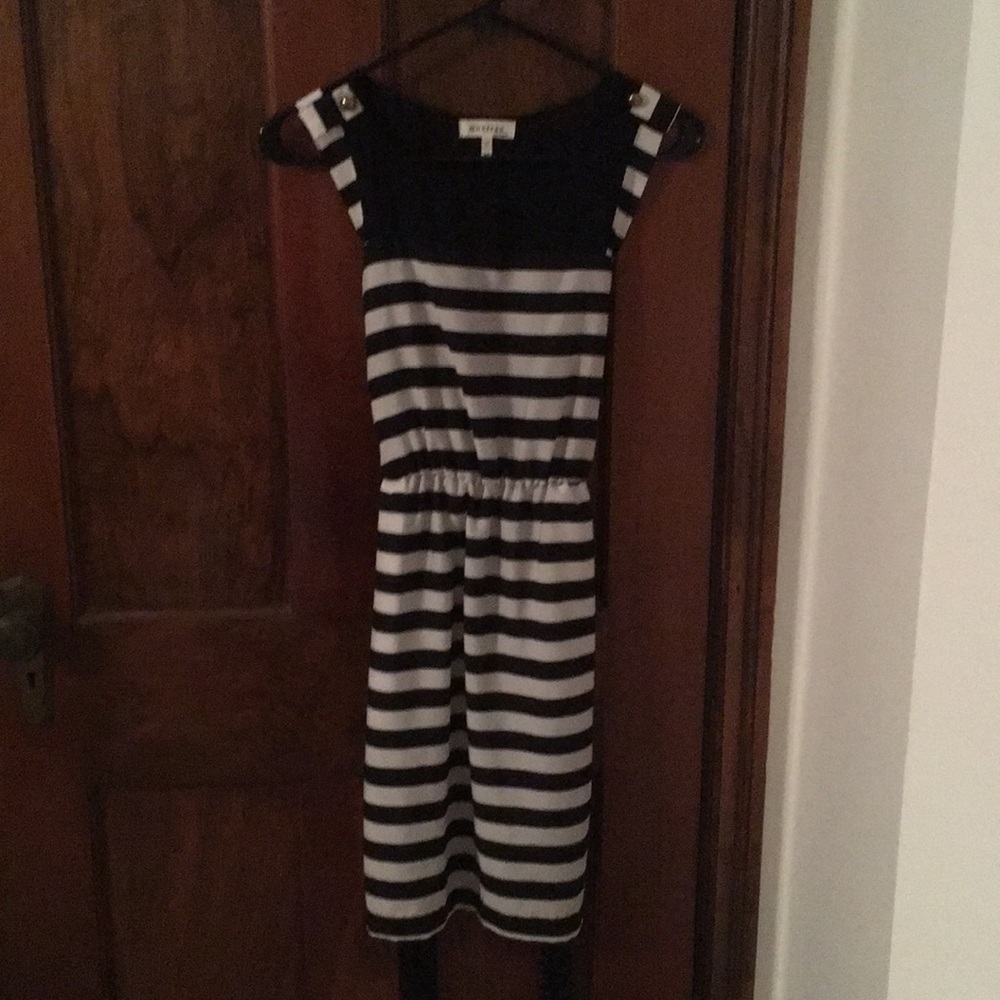 🎊🖤🥂Cocktail Striped Black and White Dress